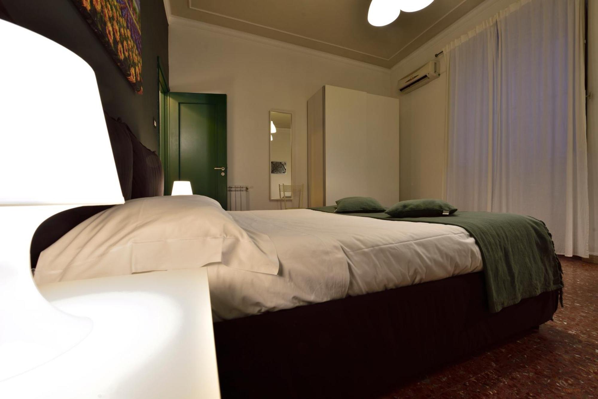 Casa Vacanze Italia คาตาเนีย ภายนอก รูปภาพ